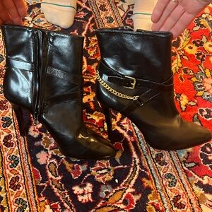 Size 7 Ralph Lauren stiletto Heels, brand new